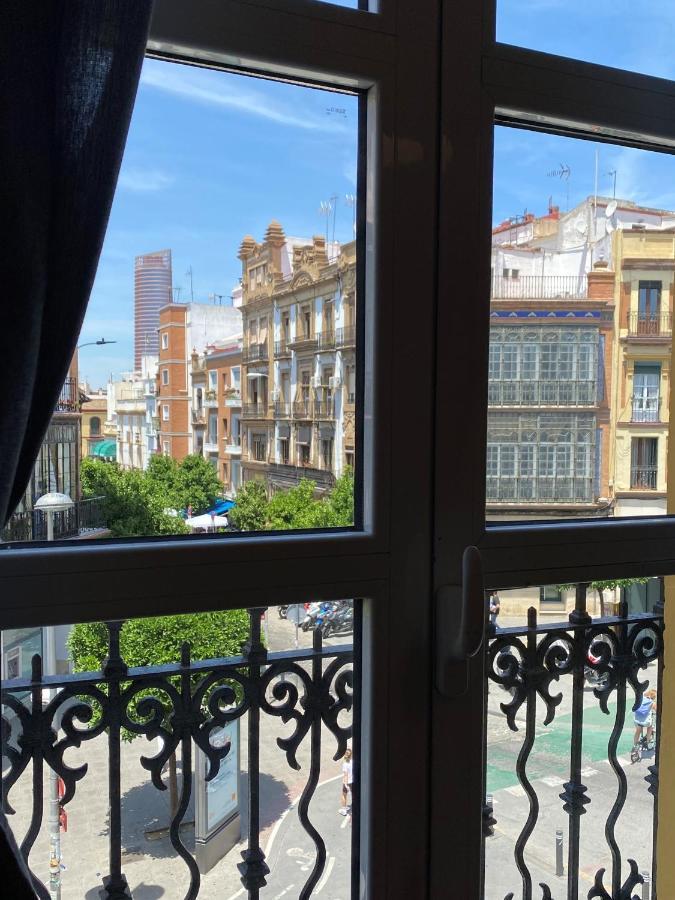 Apartament Quattro Puente De Triana Sewilla Zewnętrze zdjęcie
